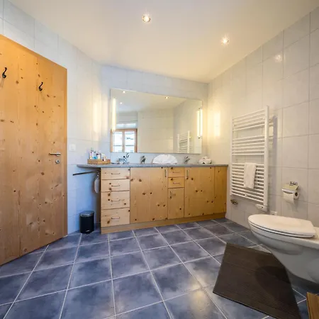 Apartment Chasa Pro La Tuor