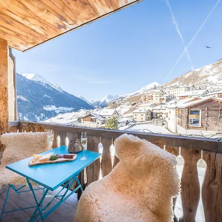 Apartamento Chasa Pro La Tuor *