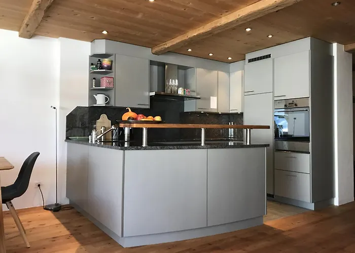 Apartamento Chasa Pro La Tuor *