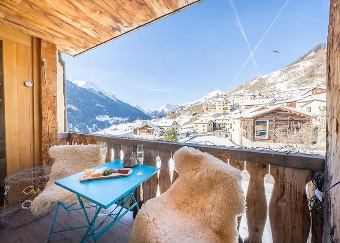 Apartamento Chasa Pro La Tuor *