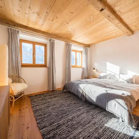 Apartamento Chasa Pro La Tuor *