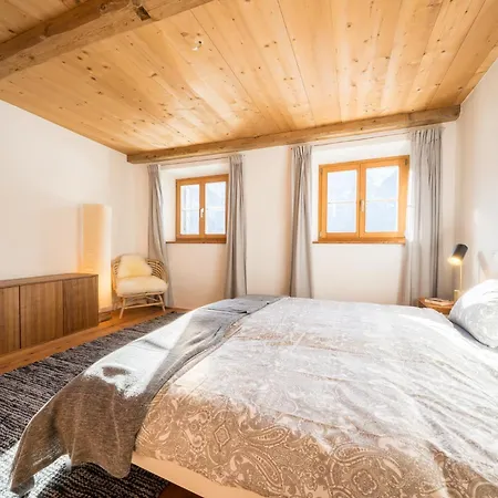 Apartamento Chasa Pro La Tuor