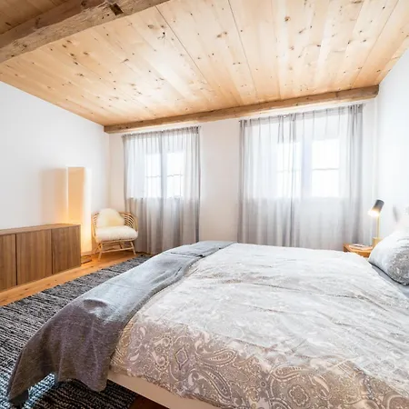 Apartamento Chasa Pro La Tuor *