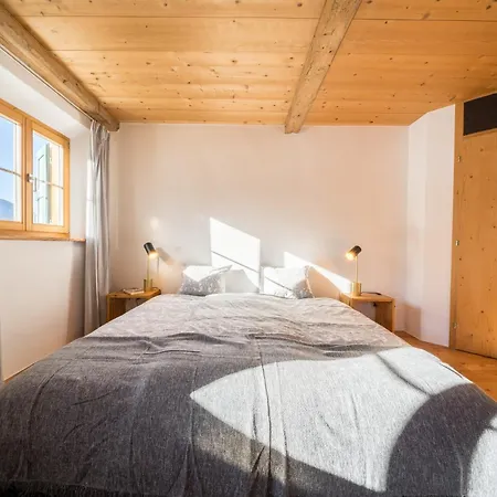 Apartamento Chasa Pro La Tuor