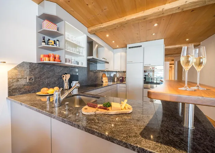 Apartamento Chasa Pro La Tuor *